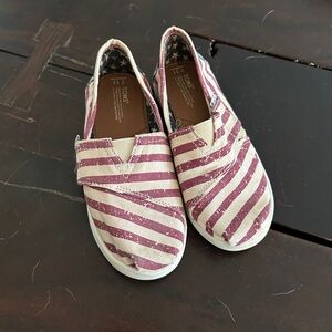 Tom’s size 11 toddler slip on shoes American flag